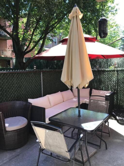 Brooklyn Spacious Space With Private Entrance, Bathroom, & Backyard - Full-Kitchen Nova York Exterior foto