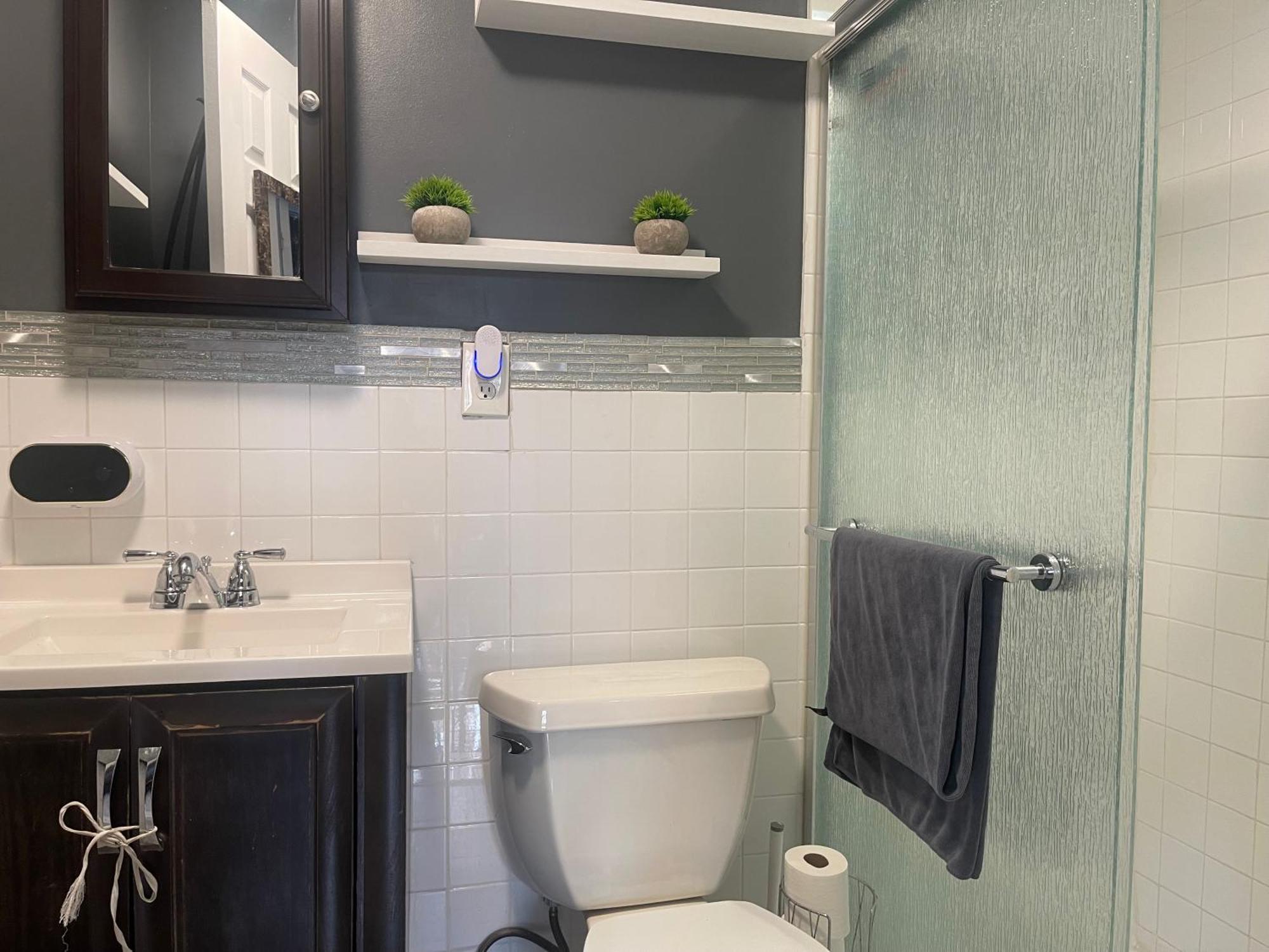 Brooklyn Spacious Space With Private Entrance, Bathroom, & Backyard - Full-Kitchen Nova York Exterior foto